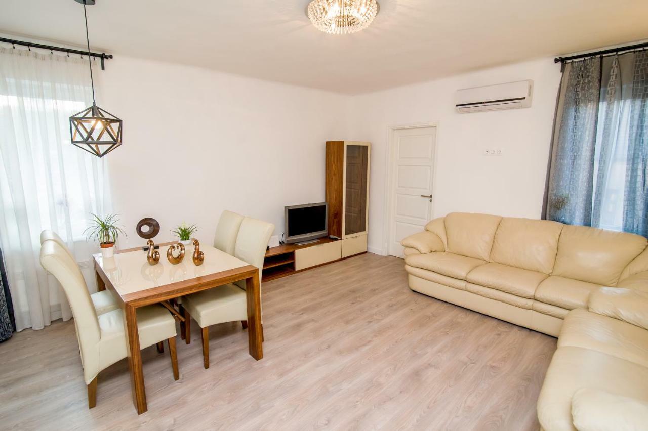 Choosy City Flat Budapeste Exterior foto